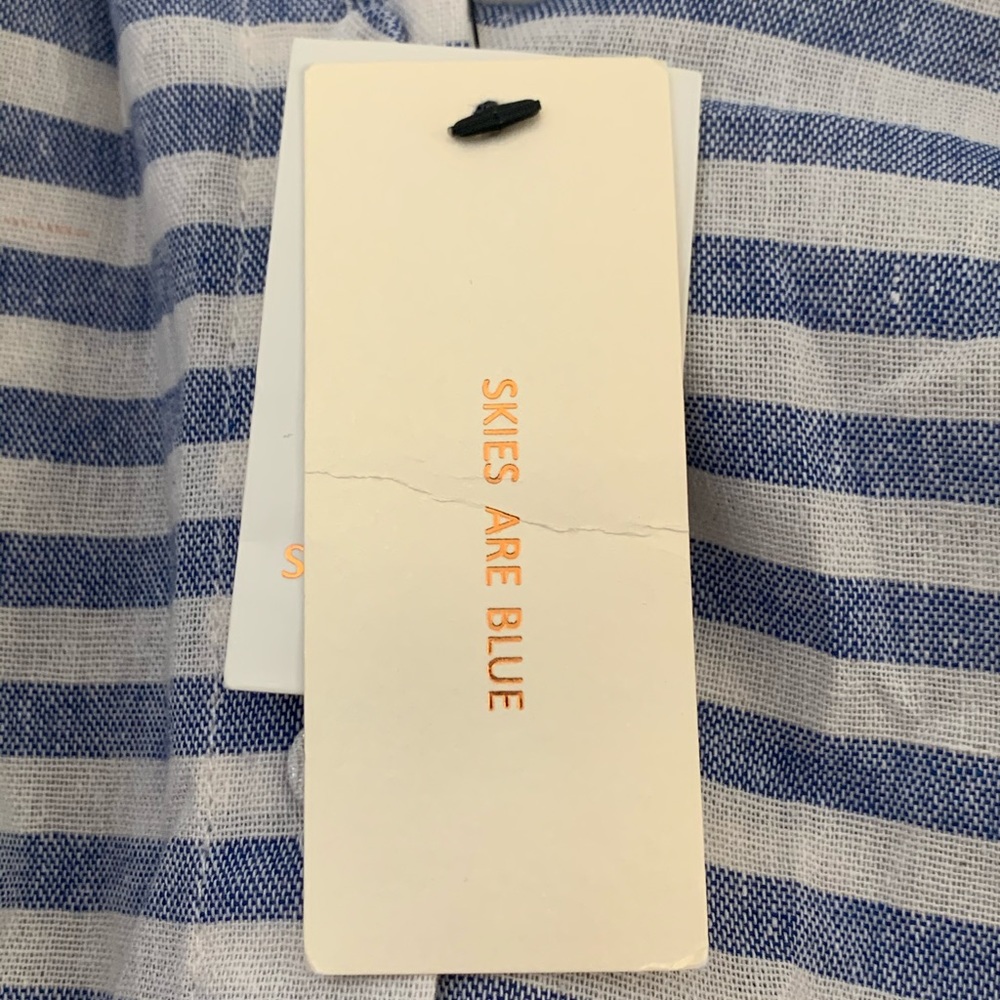 NWT Skies Are Blue Button Up Cold Shoulder Top - Picture 3 of 4